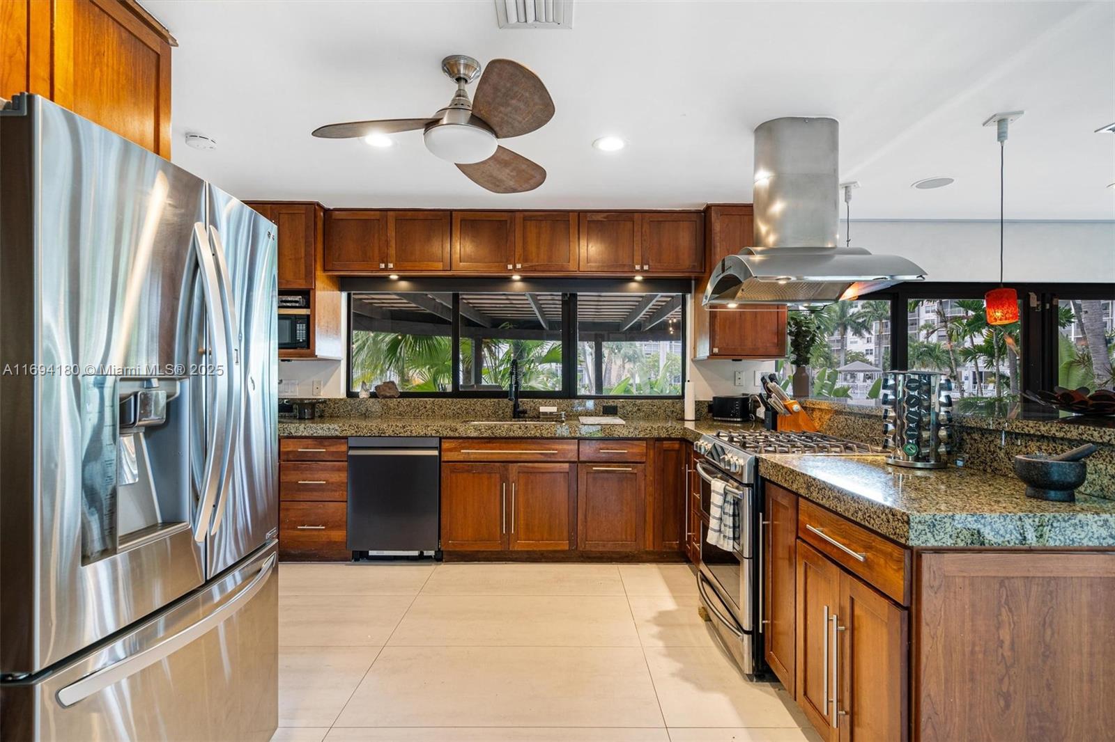 MIDDLE RIVER ESTATES - Residential Lease