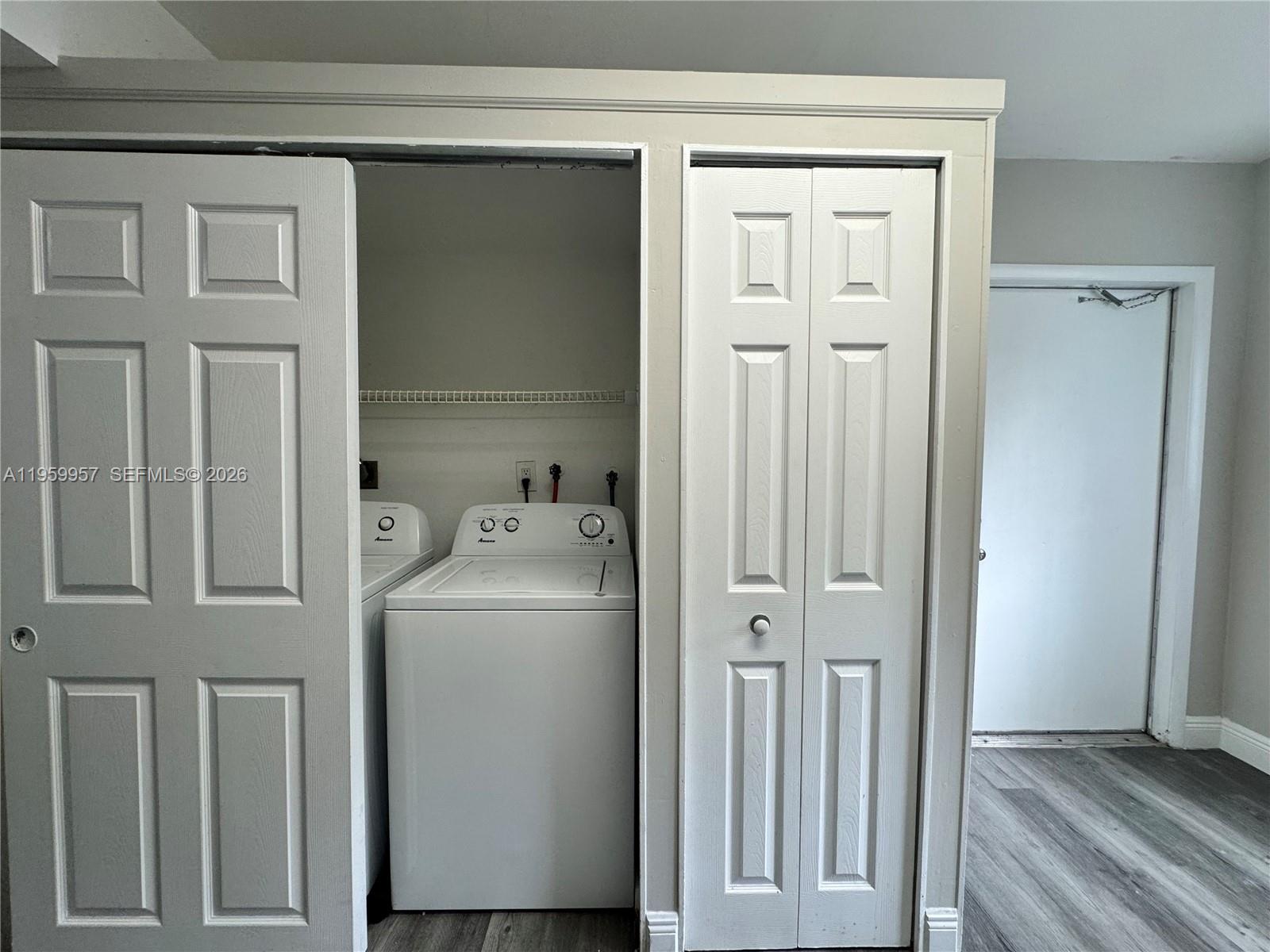 RIVERSIDE NO 3 - Residential Lease