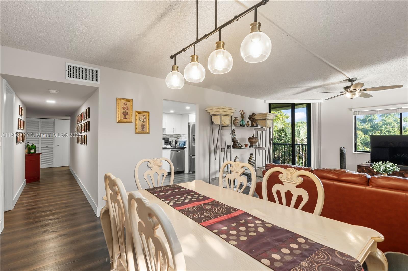 SEC 48 ATRIUMS AT SNAPPER - Residential