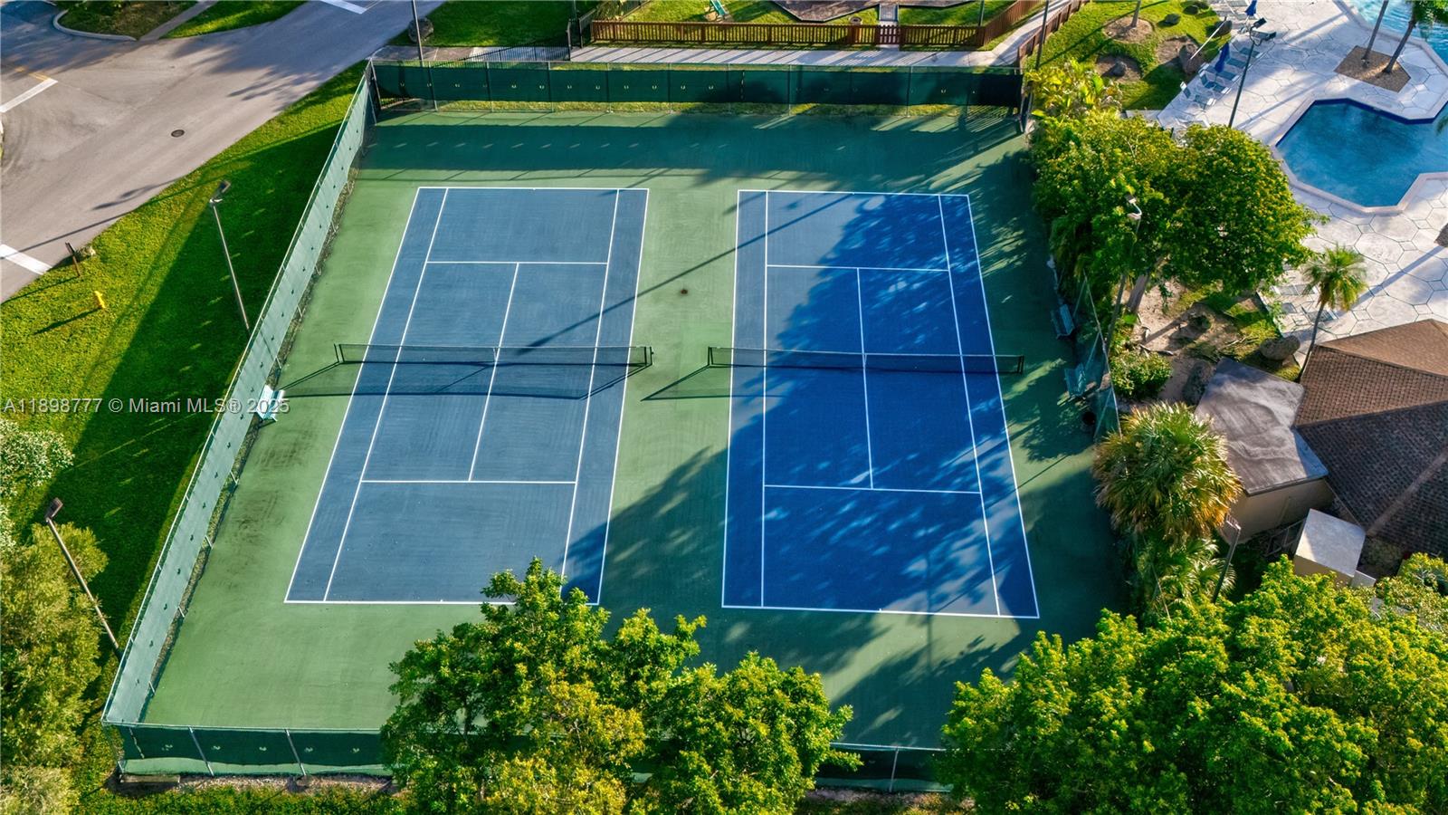 SEC 48 ATRIUMS AT SNAPPER - Residential