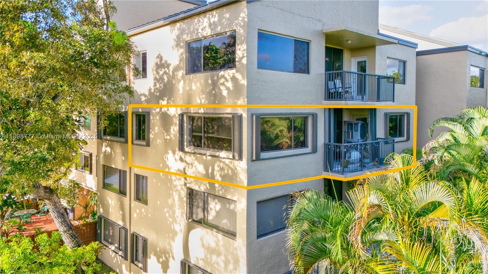 SEC 48 ATRIUMS AT SNAPPER - Residential