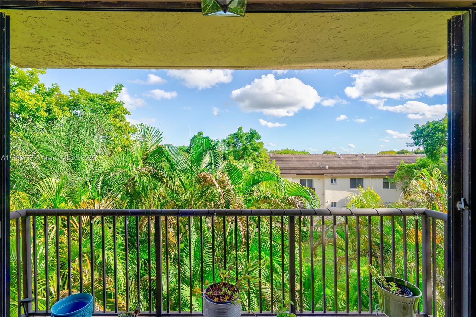 SEC 48 ATRIUMS AT SNAPPER - Residential