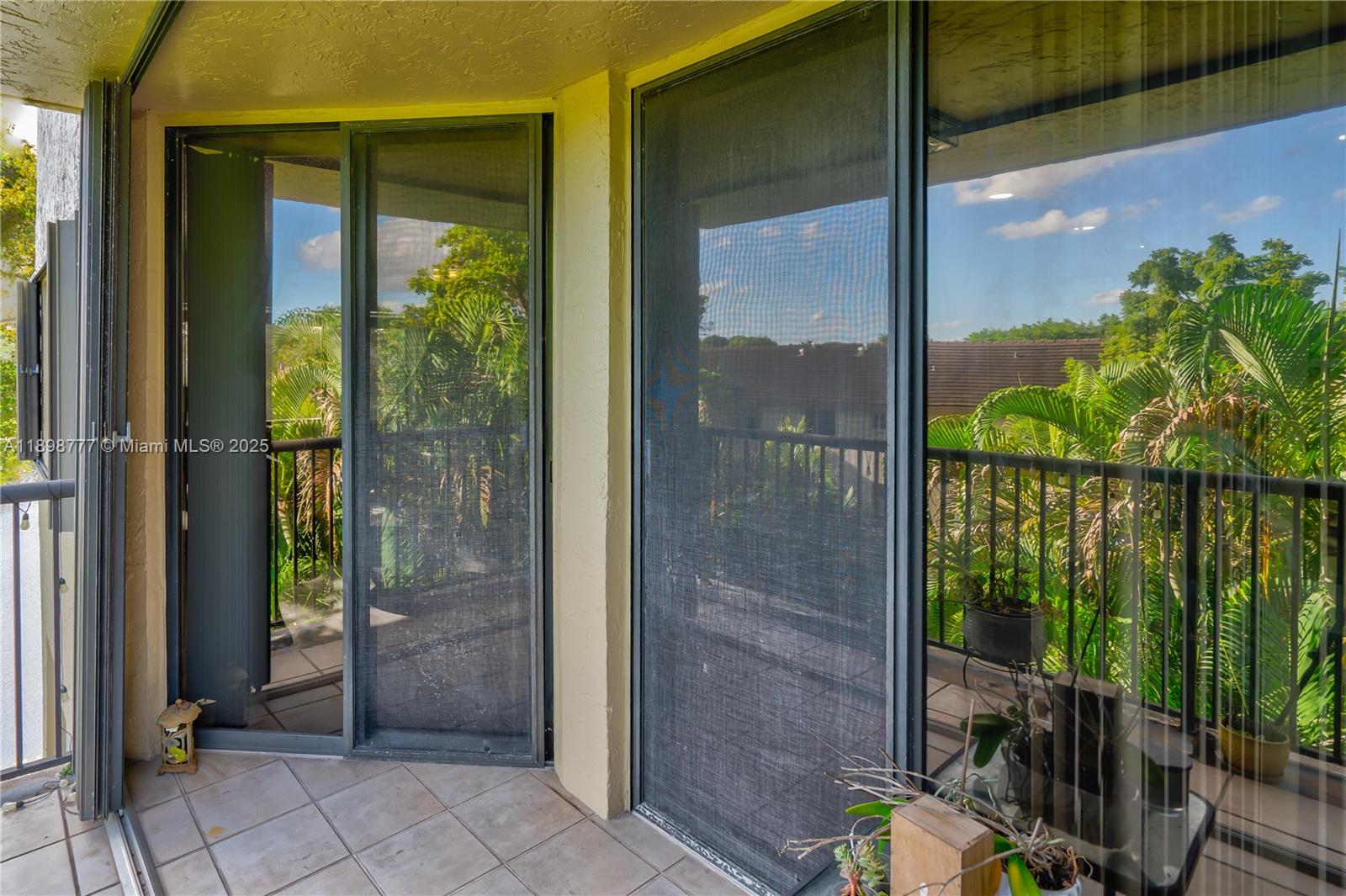 SEC 48 ATRIUMS AT SNAPPER - Residential