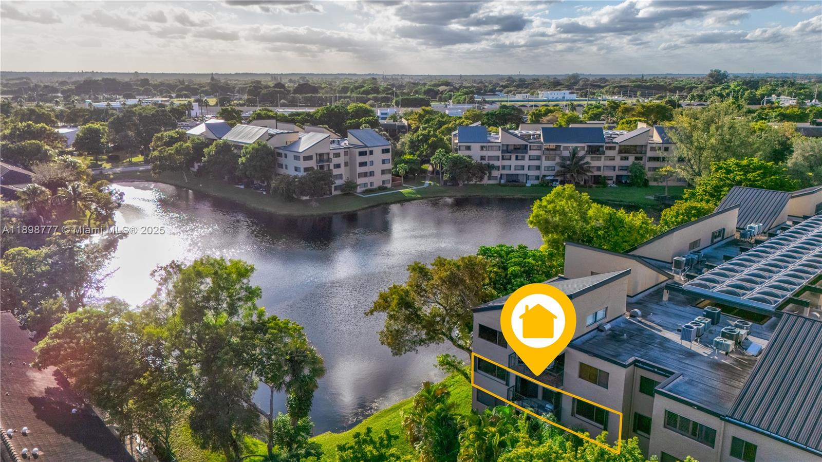 SEC 48 ATRIUMS AT SNAPPER - Residential