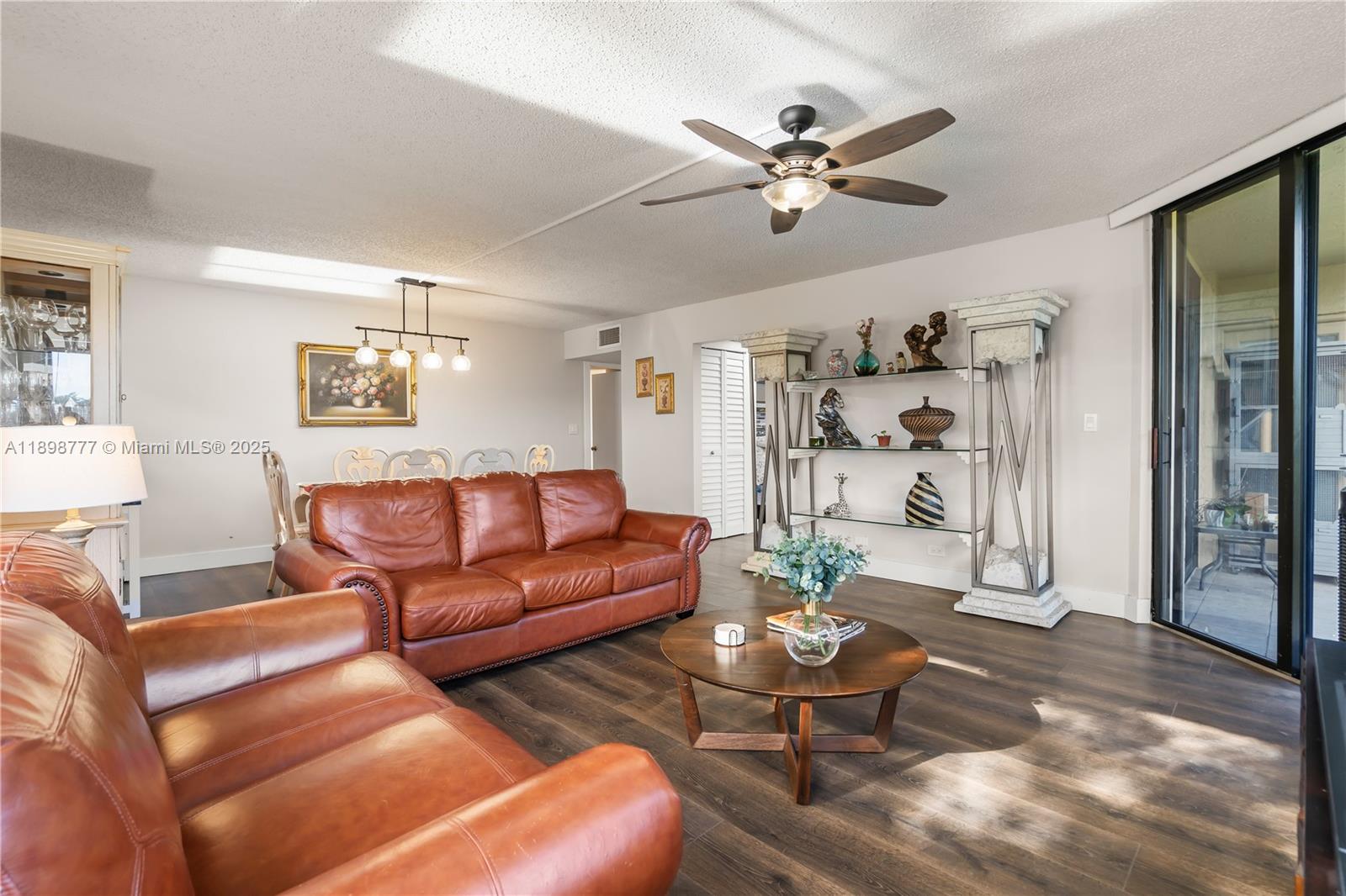 SEC 48 ATRIUMS AT SNAPPER - Residential