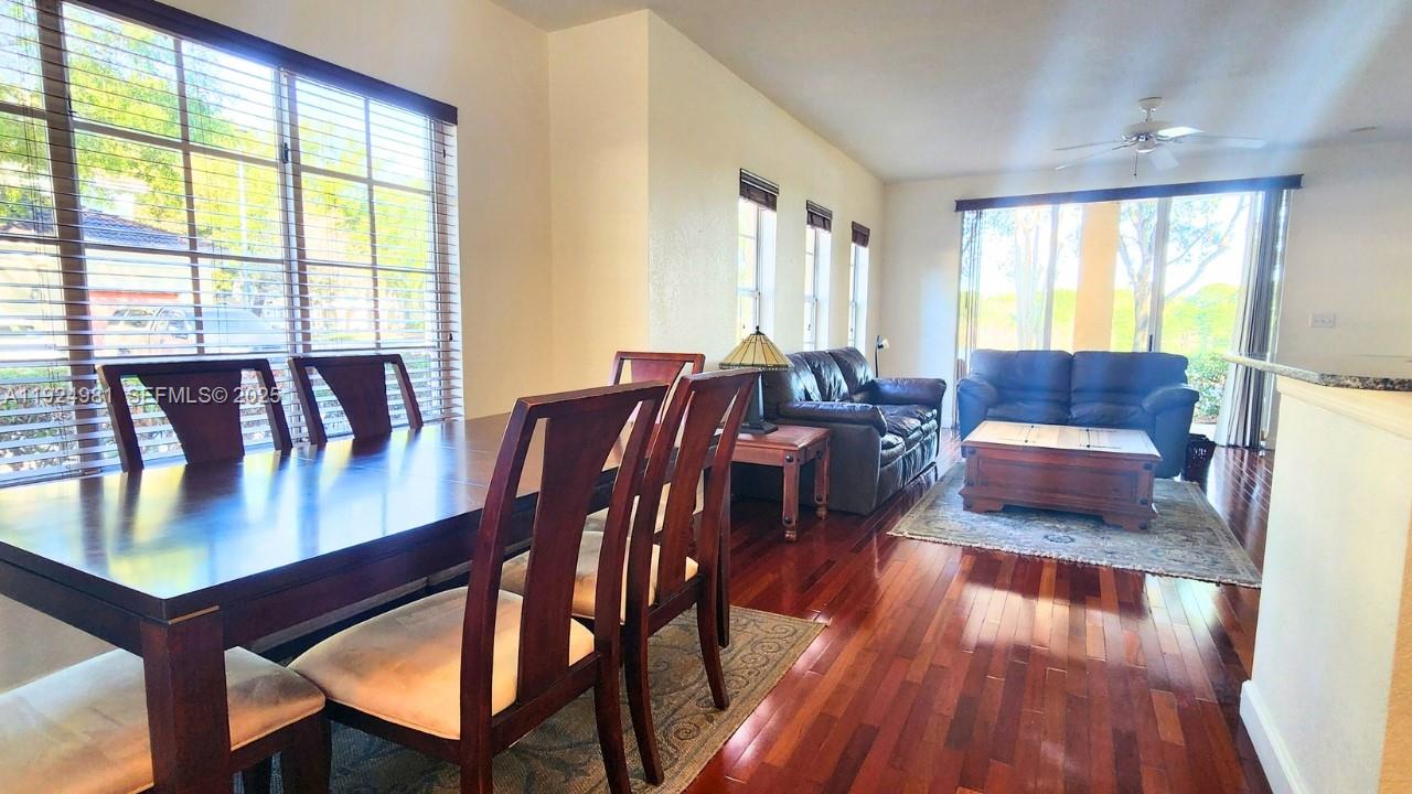 2557 Centergate Dr 101