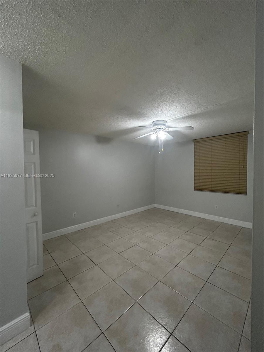 PROMENADE AT KENDALE LAKE - Residential Lease