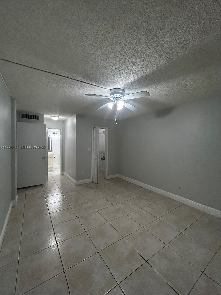 PROMENADE AT KENDALE LAKE - Residential Lease