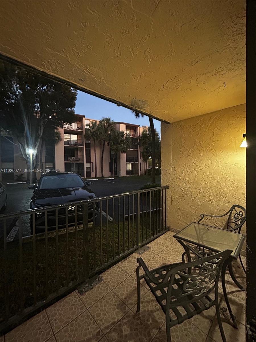 PROMENADE AT KENDALE LAKE - Residential Lease