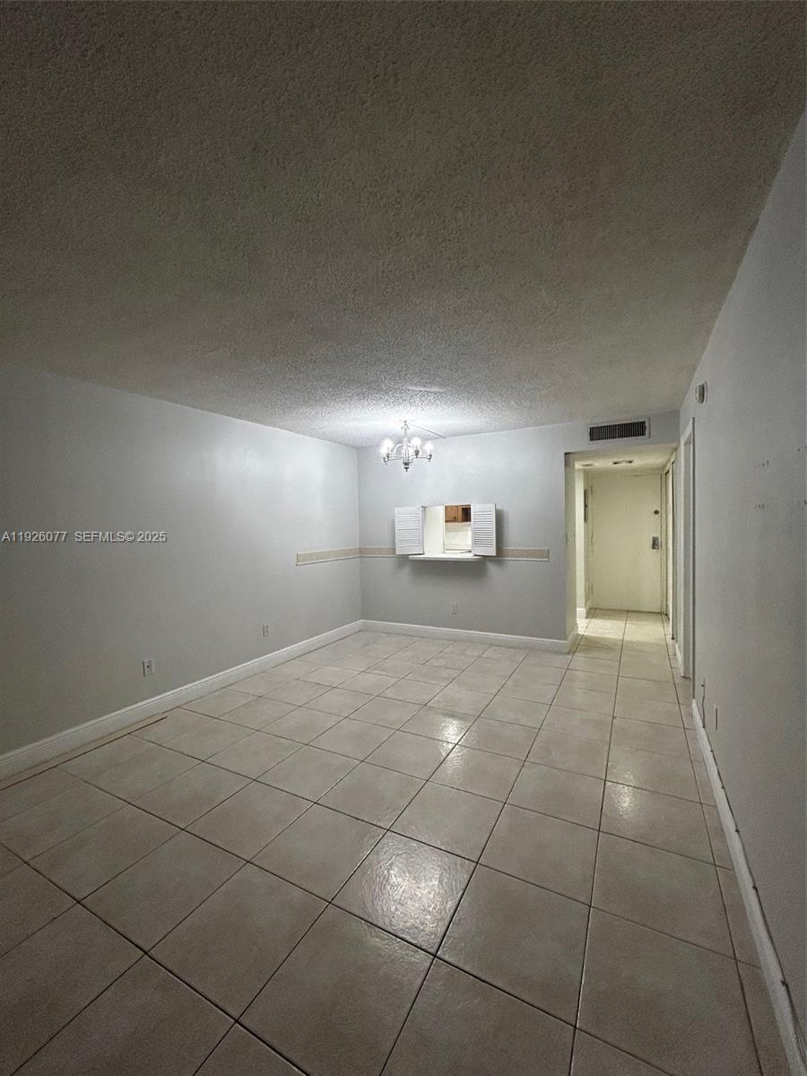 PROMENADE AT KENDALE LAKE - Residential Lease