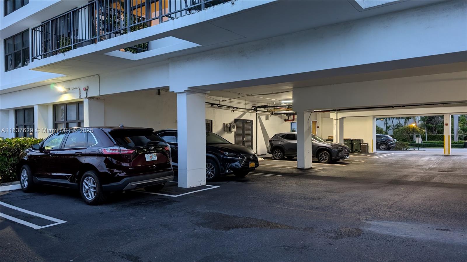 THE BELMONT CONDO - Residential Lease