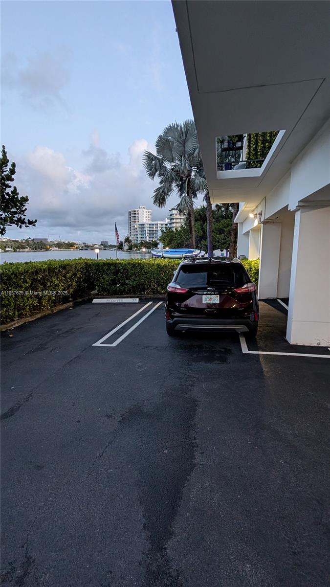 THE BELMONT CONDO - Residential Lease