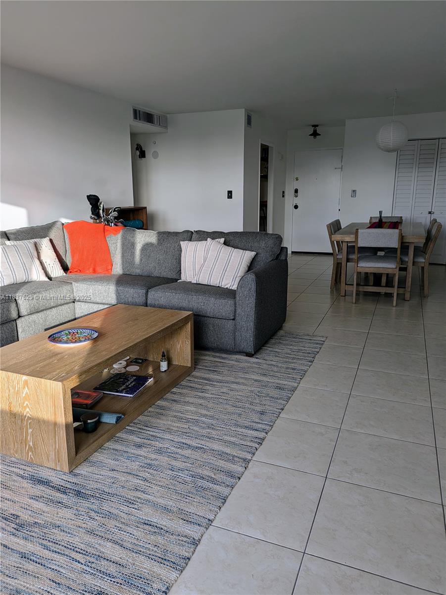 THE BELMONT CONDO - Residential Lease