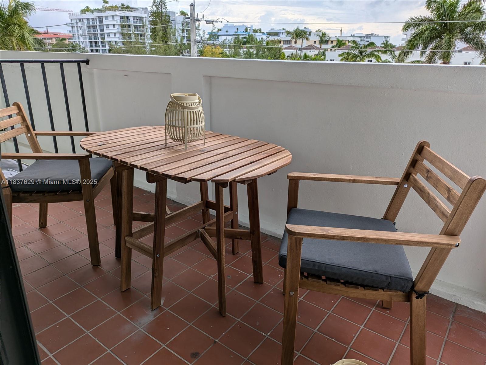 THE BELMONT CONDO - Residential Lease