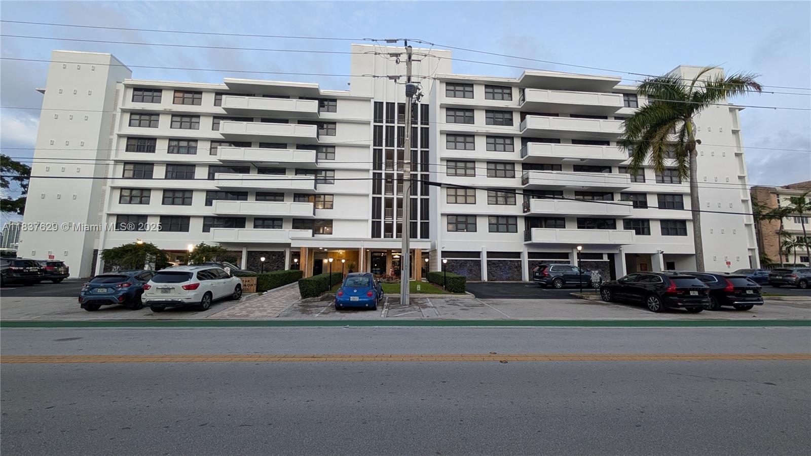 THE BELMONT CONDO - Residential Lease