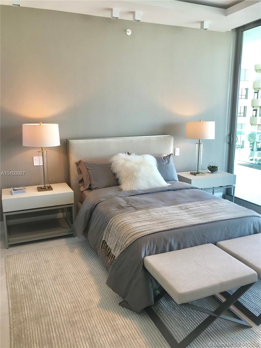 OCEANA BAL HARBOUR CONDO - Residential