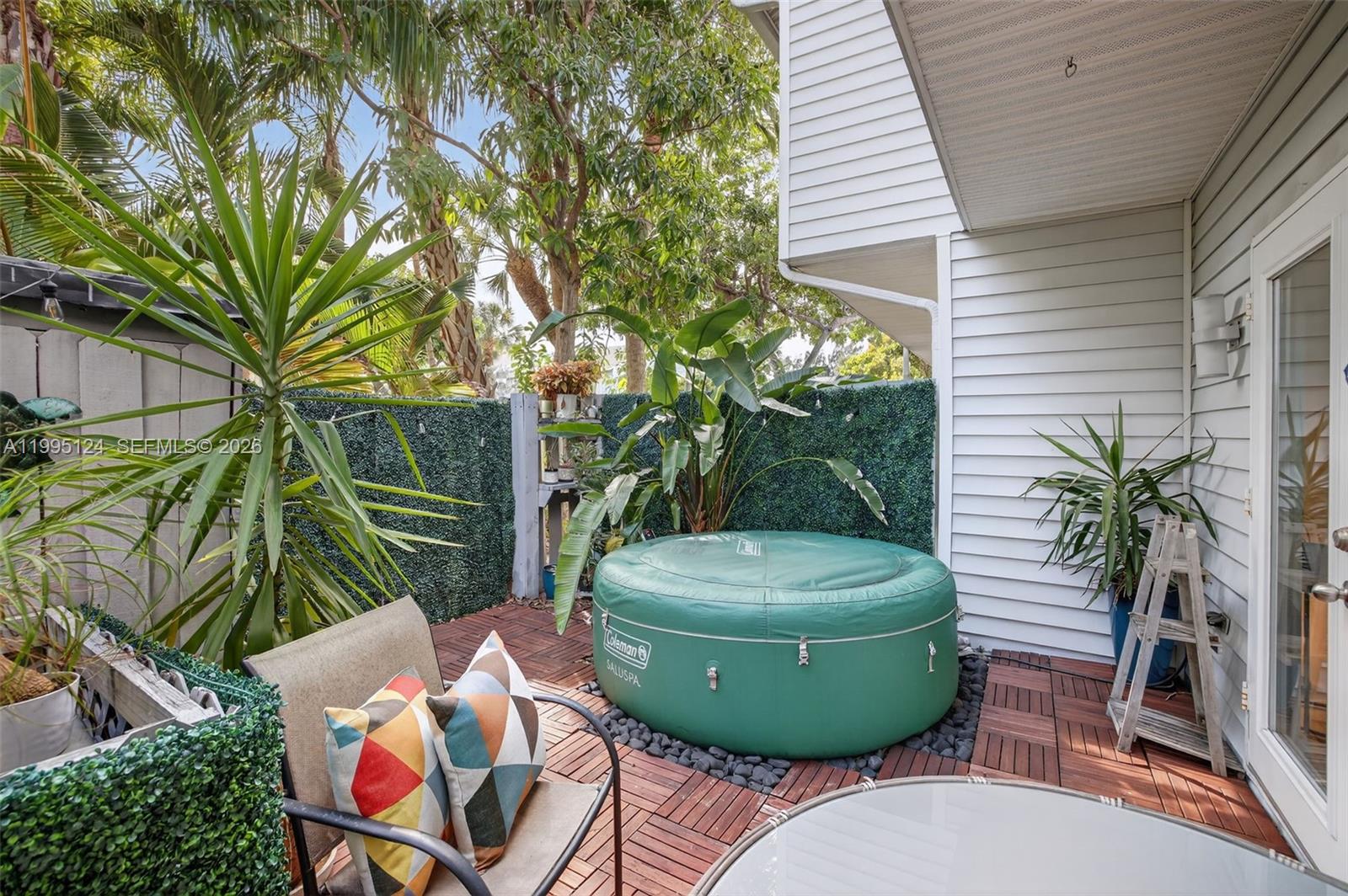 RESUBDIVISION OF LINDA TE - Residential Lease