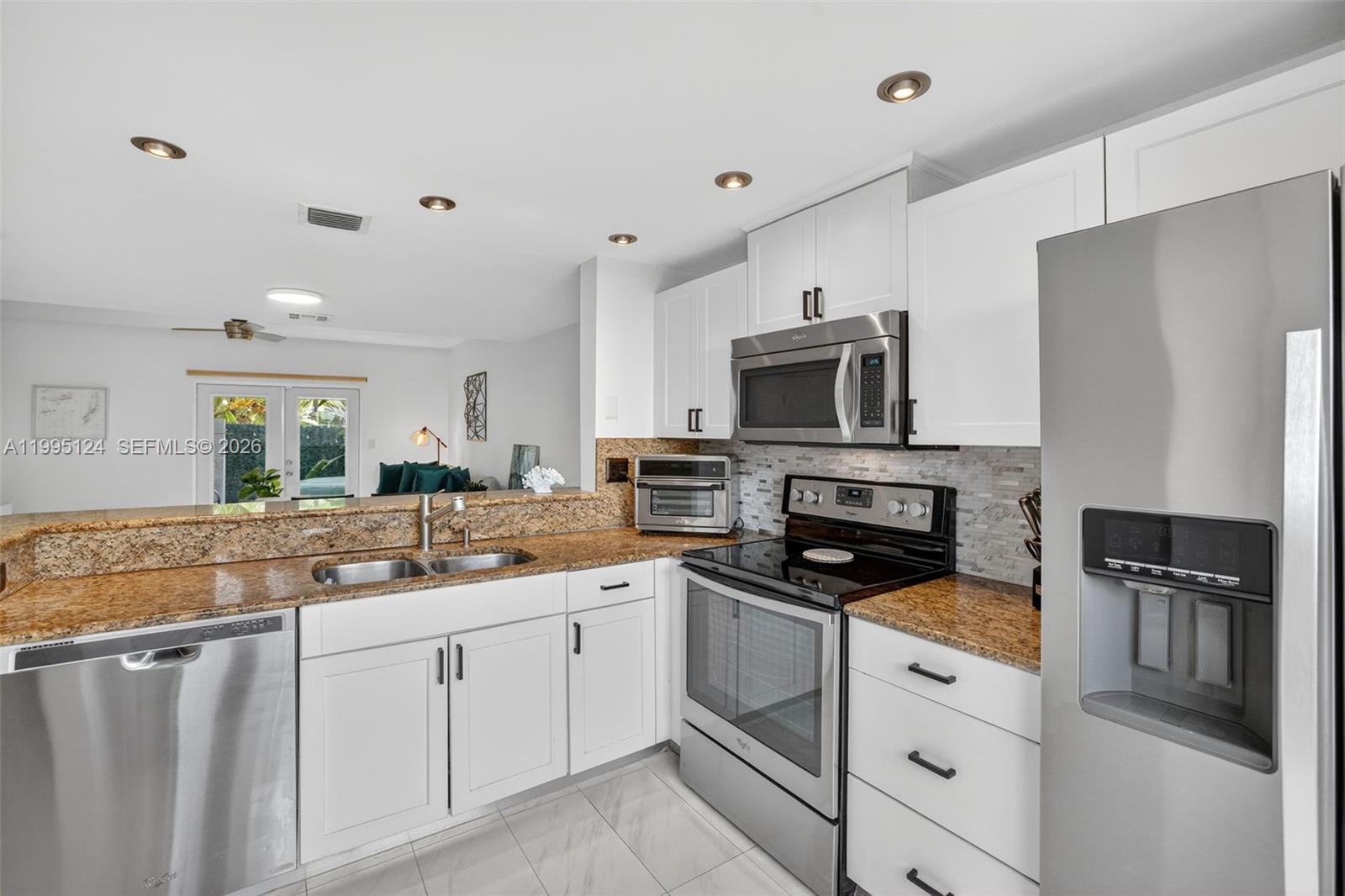 RESUBDIVISION OF LINDA TE - Residential Lease