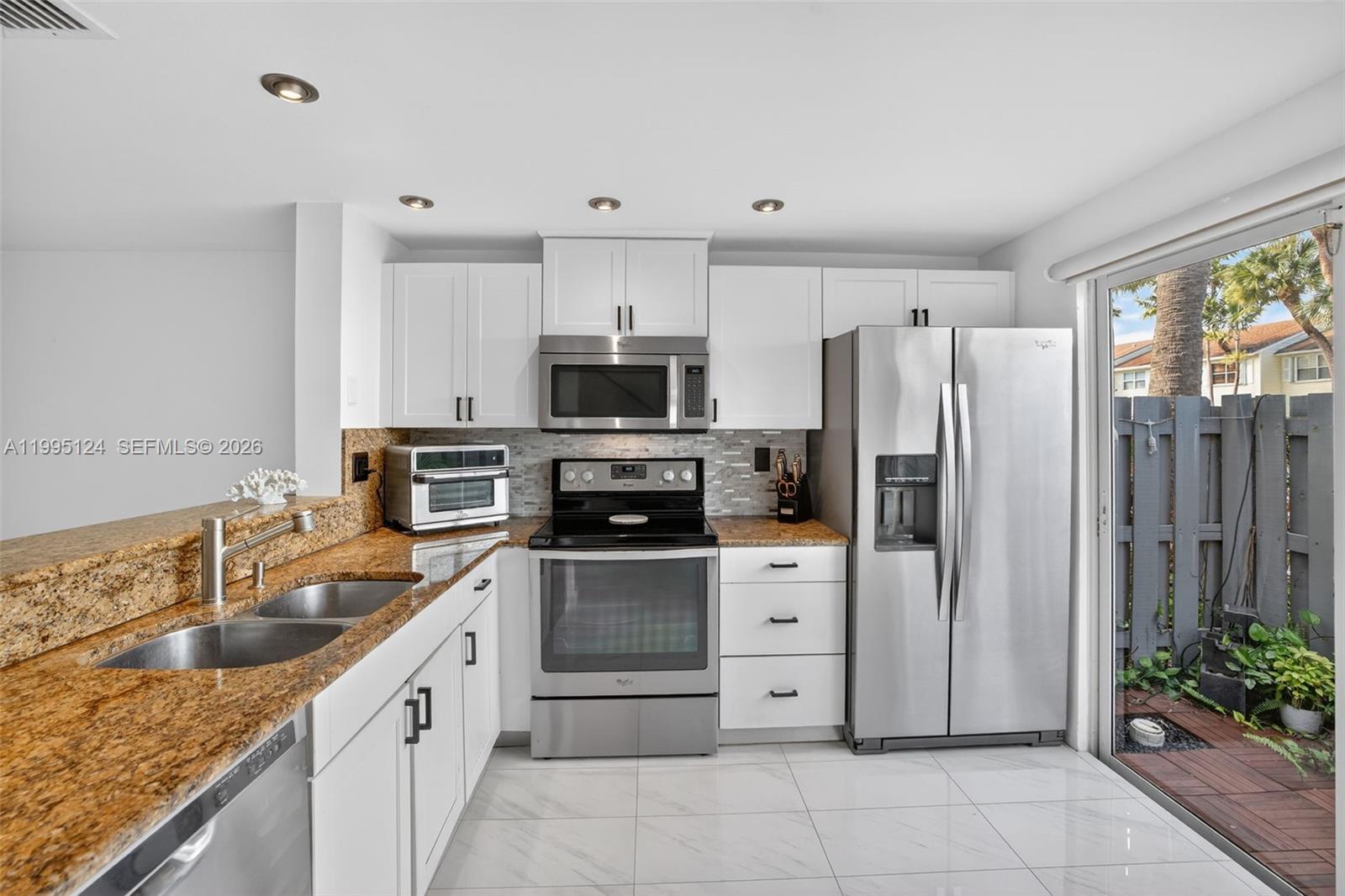 RESUBDIVISION OF LINDA TE - Residential Lease