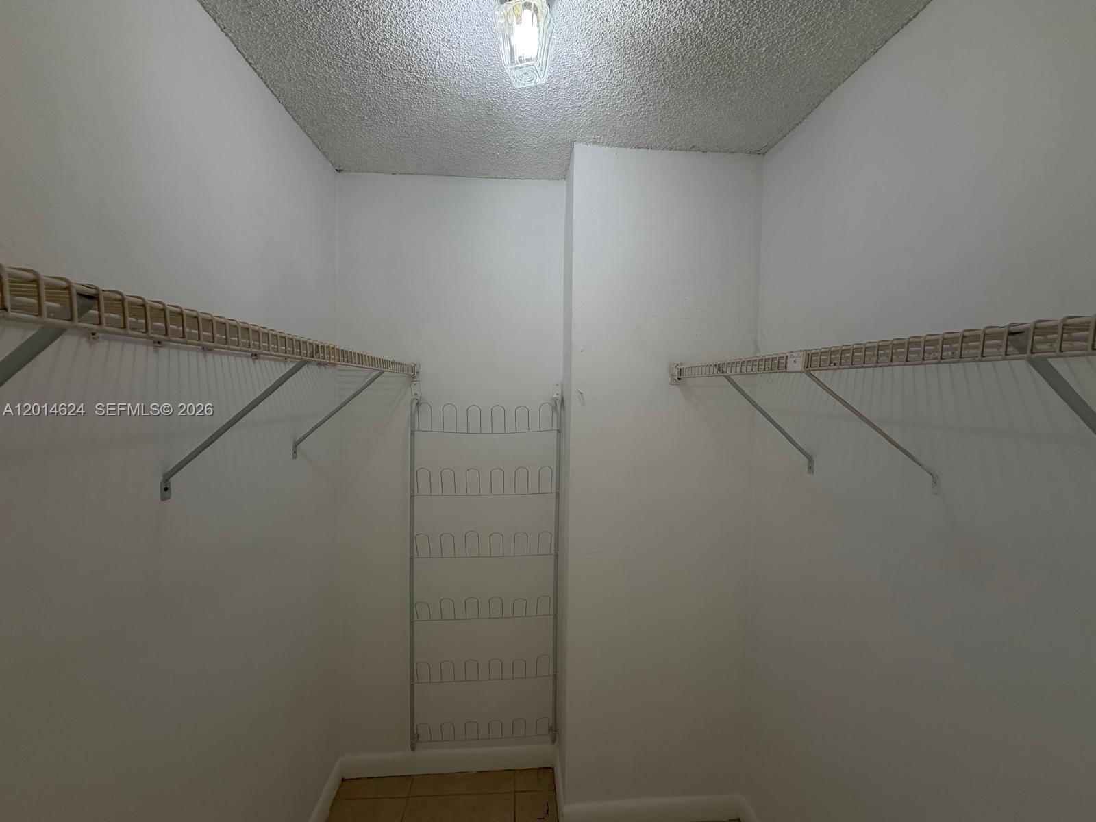 WILSHIRE CONDO - Residential Lease