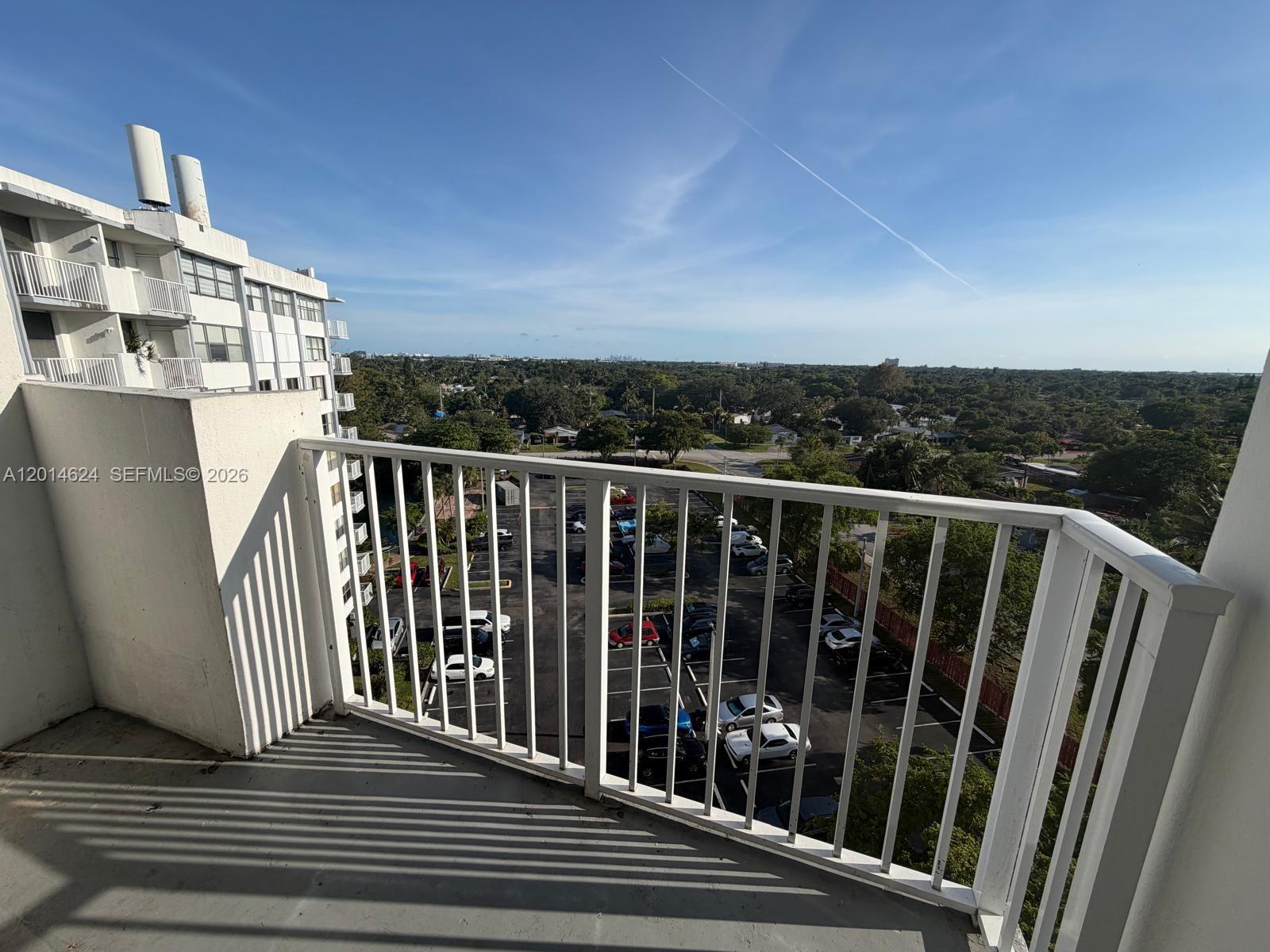 WILSHIRE CONDO - Residential Lease