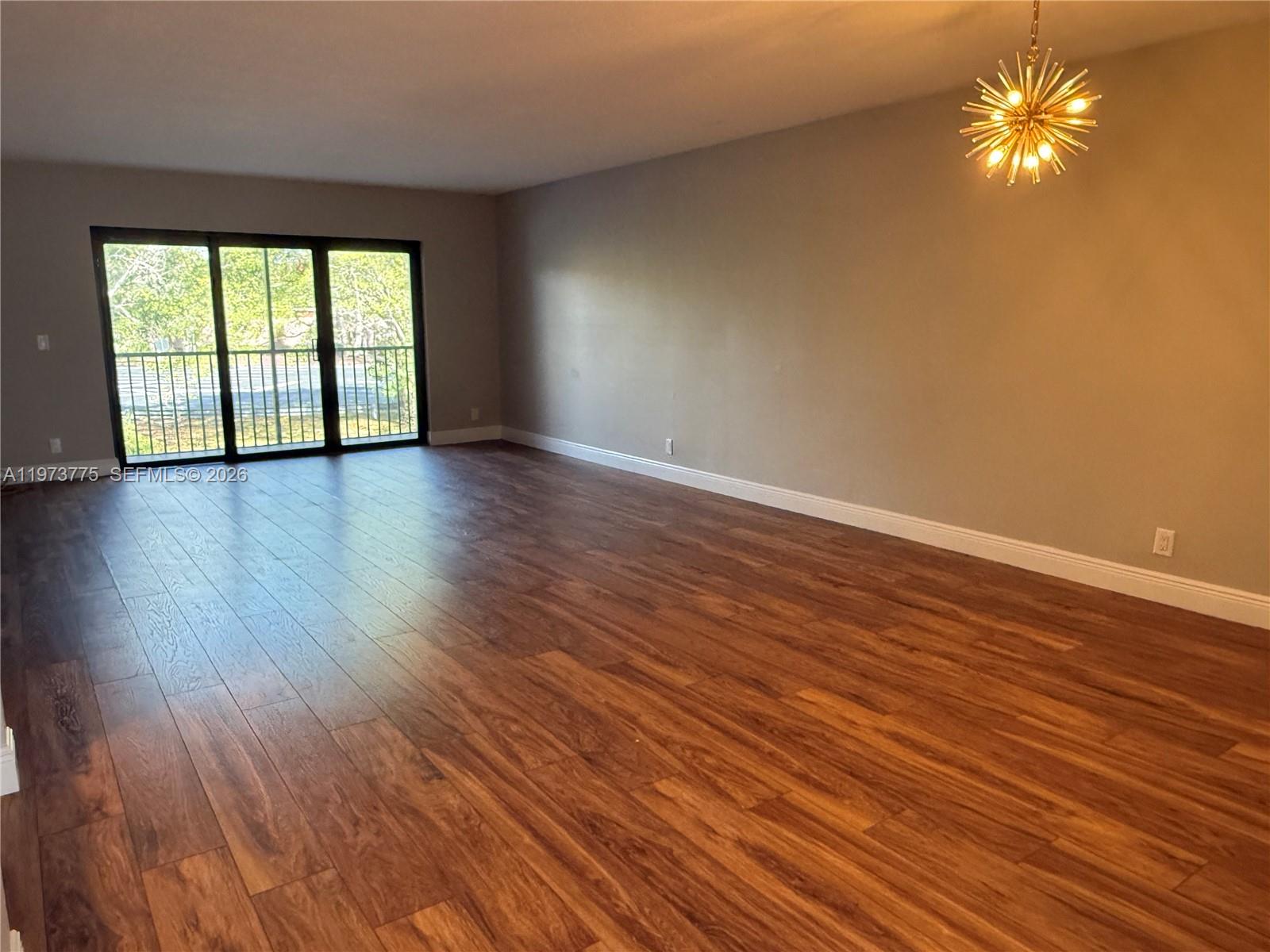 RACQUET CLUB APTS AT BONA - Residential