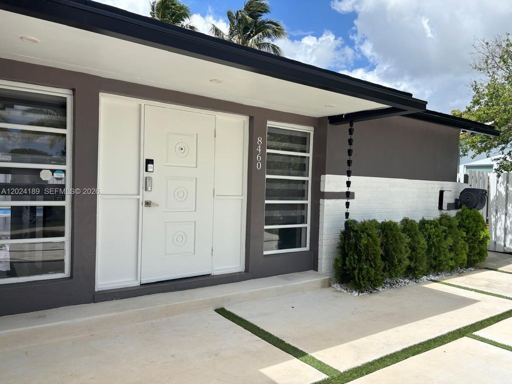 Photo of 8460 NW 21st St, Sunrise, FL 33322 (MLS # A12024189)