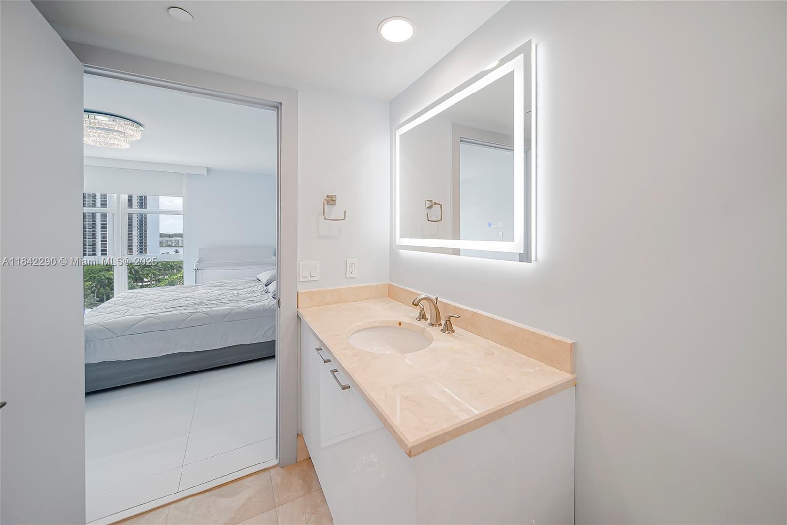 THE PENINSULA II CONDO - Residential