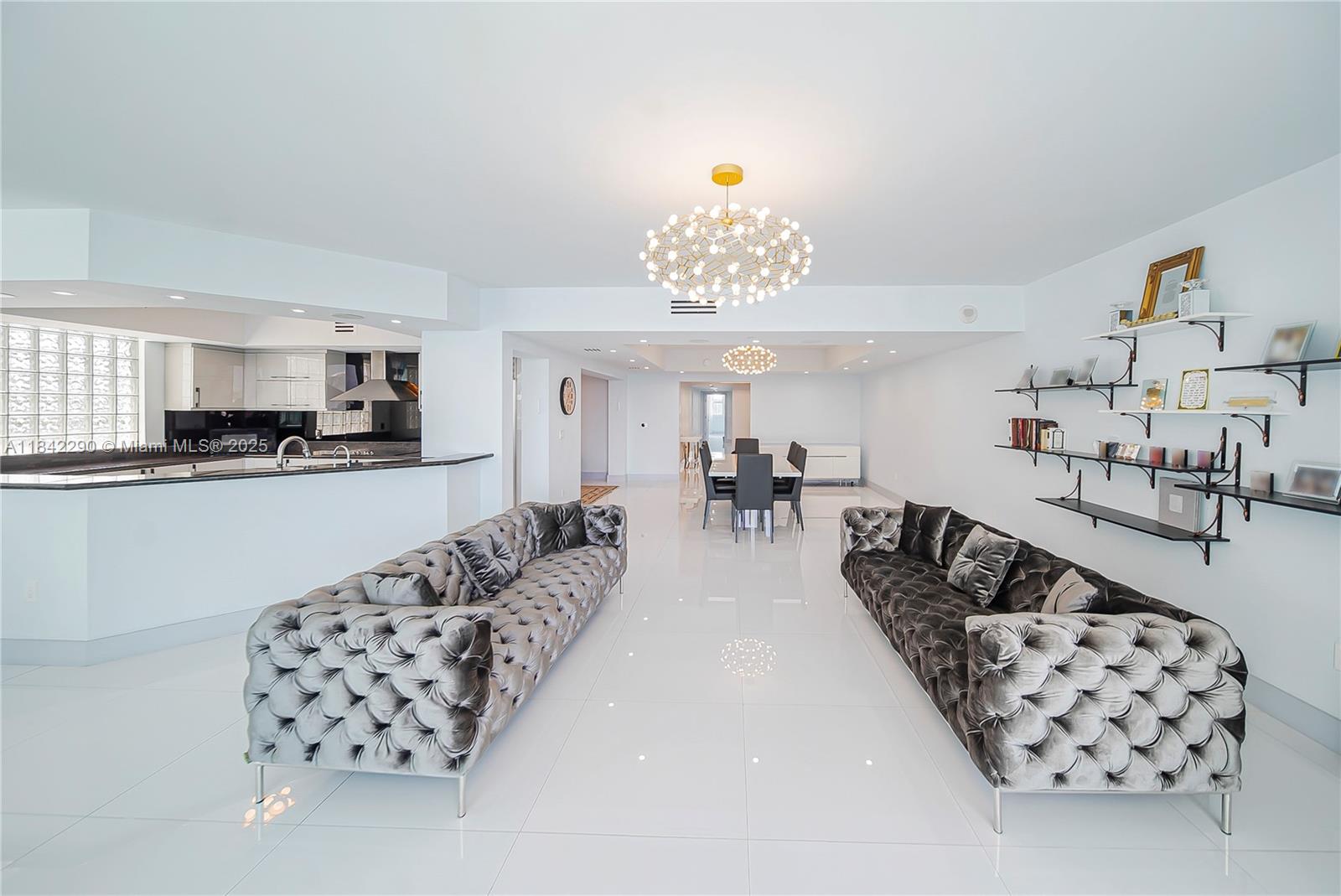 THE PENINSULA II CONDO - Residential