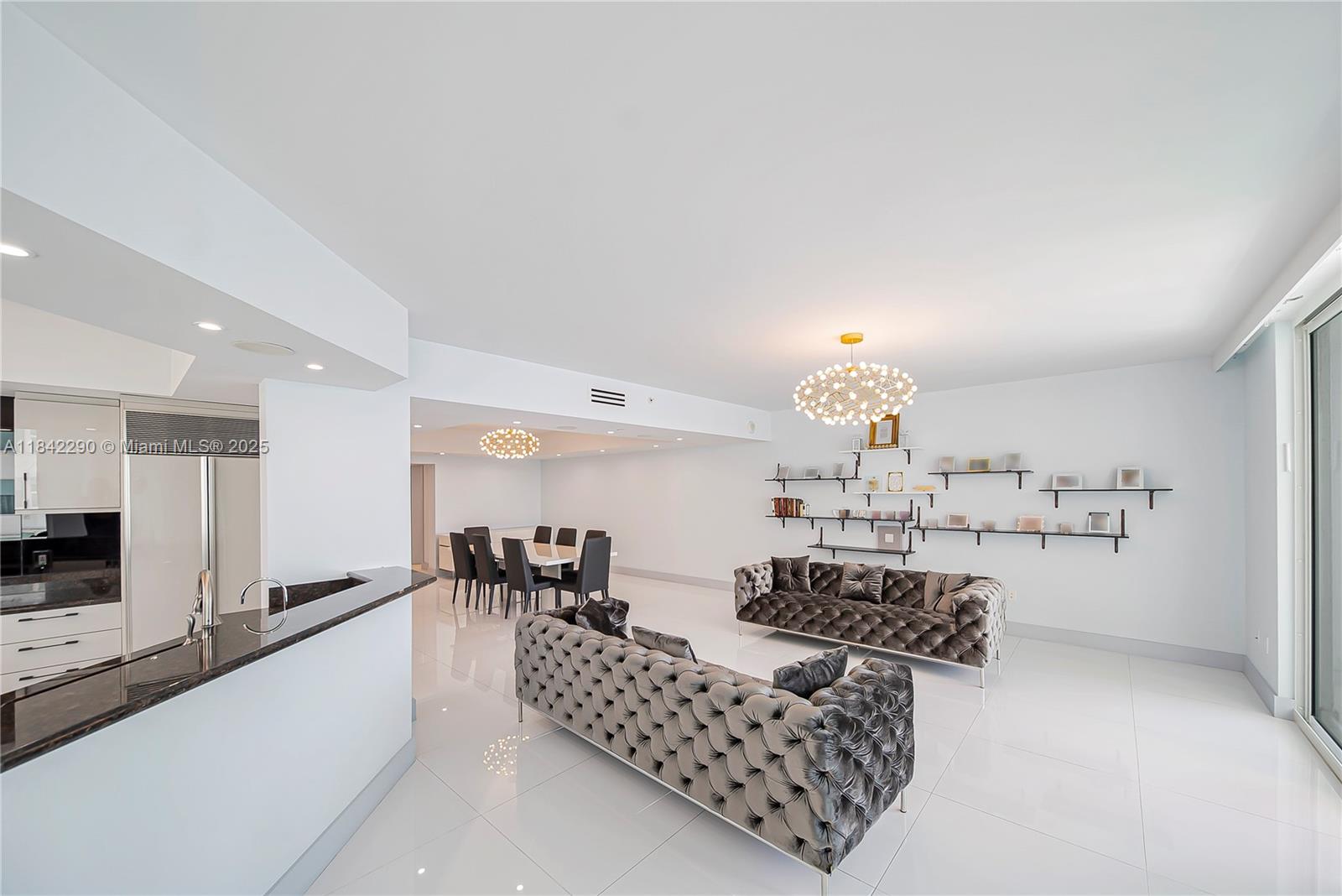 THE PENINSULA II CONDO - Residential