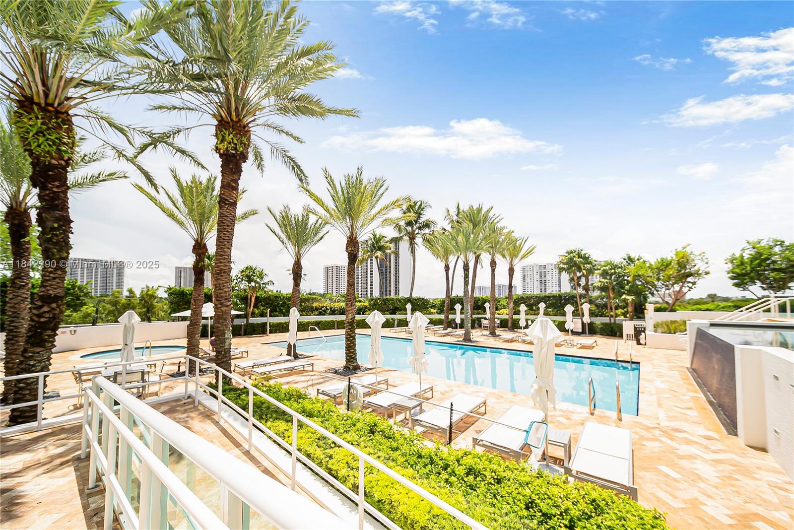 THE PENINSULA II CONDO - Residential