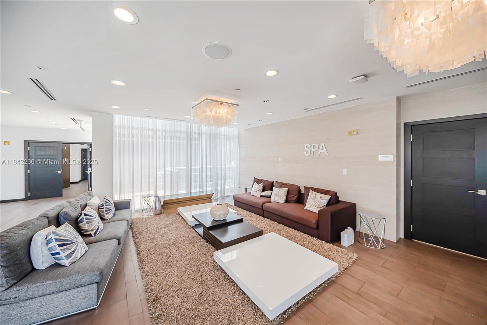 THE PENINSULA II CONDO - Residential