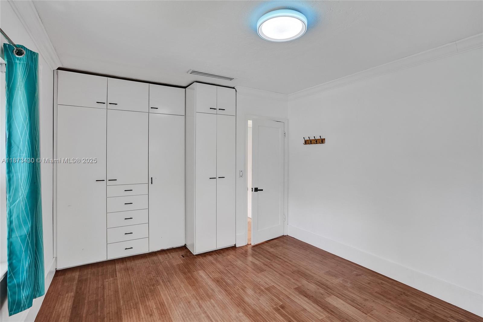 BISCAYNE GARDENS SEC E PA - Residential Lease