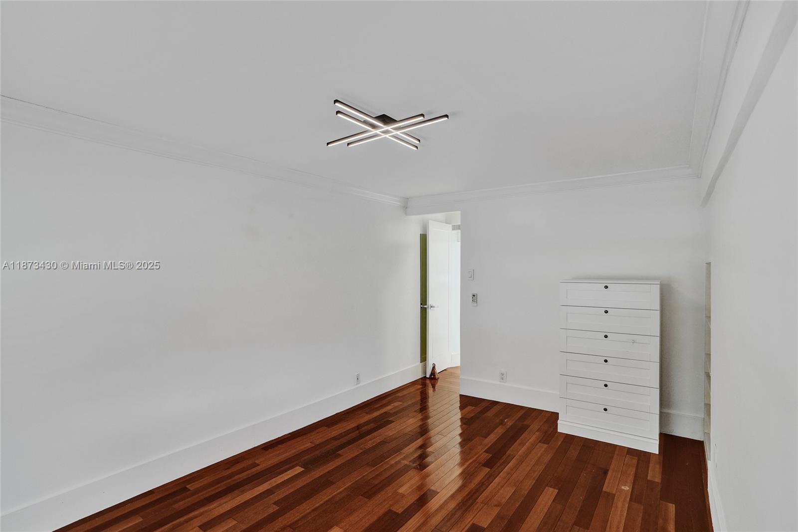 BISCAYNE GARDENS SEC E PA - Residential Lease