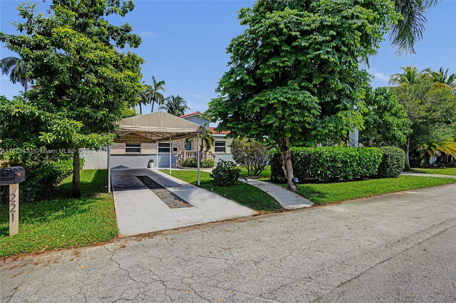 BISCAYNE GARDENS SEC E PA - Residential Lease