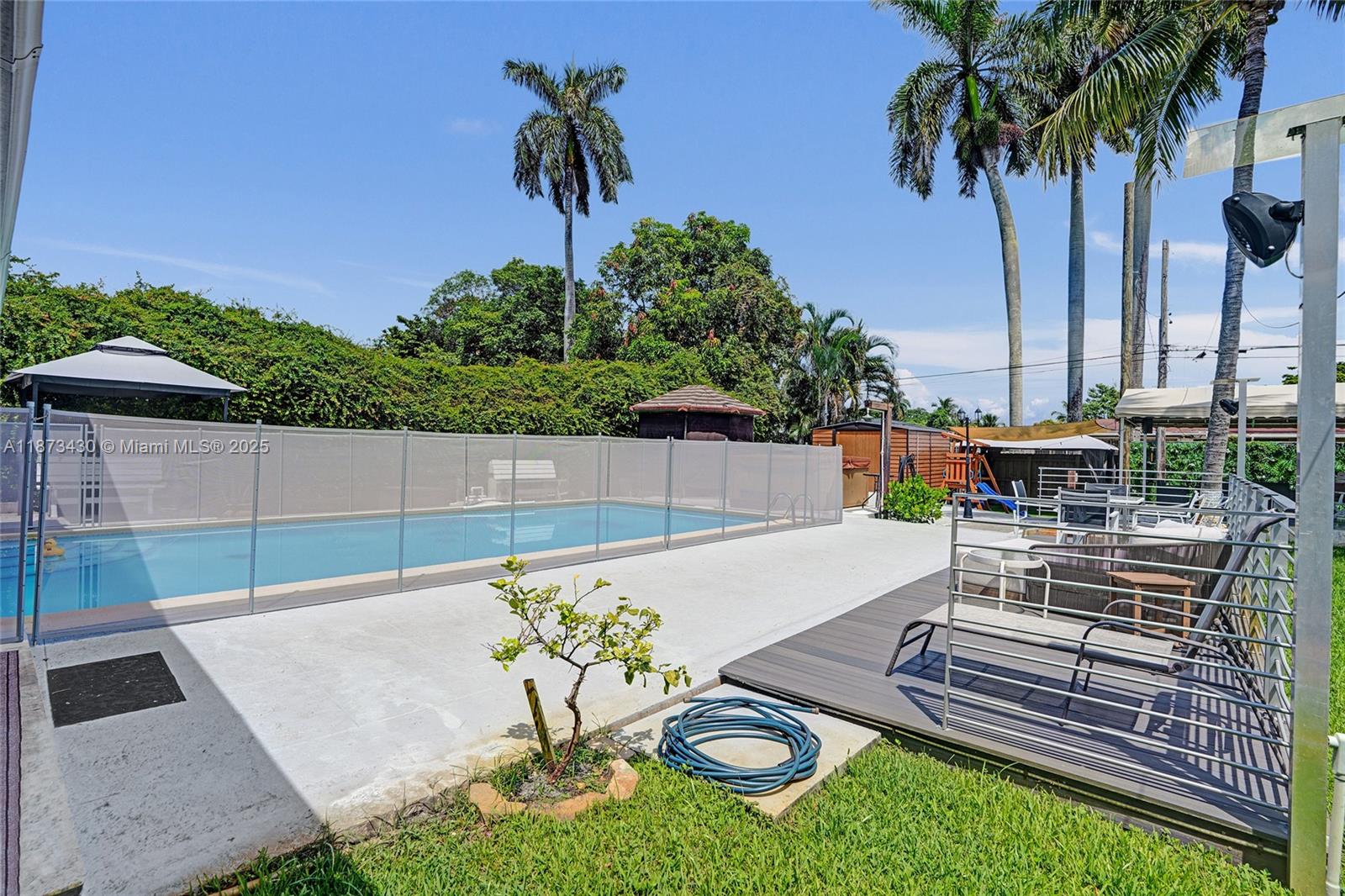 BISCAYNE GARDENS SEC E PA - Residential Lease