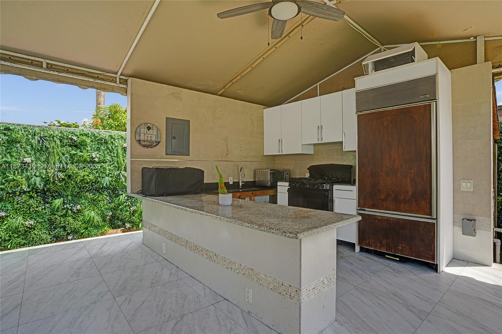 BISCAYNE GARDENS SEC E PA - Residential Lease