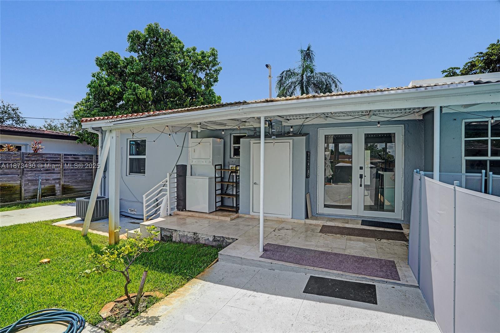 BISCAYNE GARDENS SEC E PA - Residential Lease