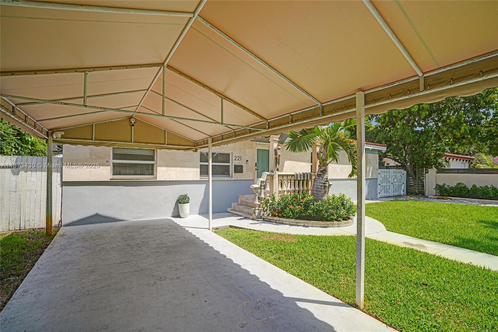 BISCAYNE GARDENS SEC E PA - Residential Lease