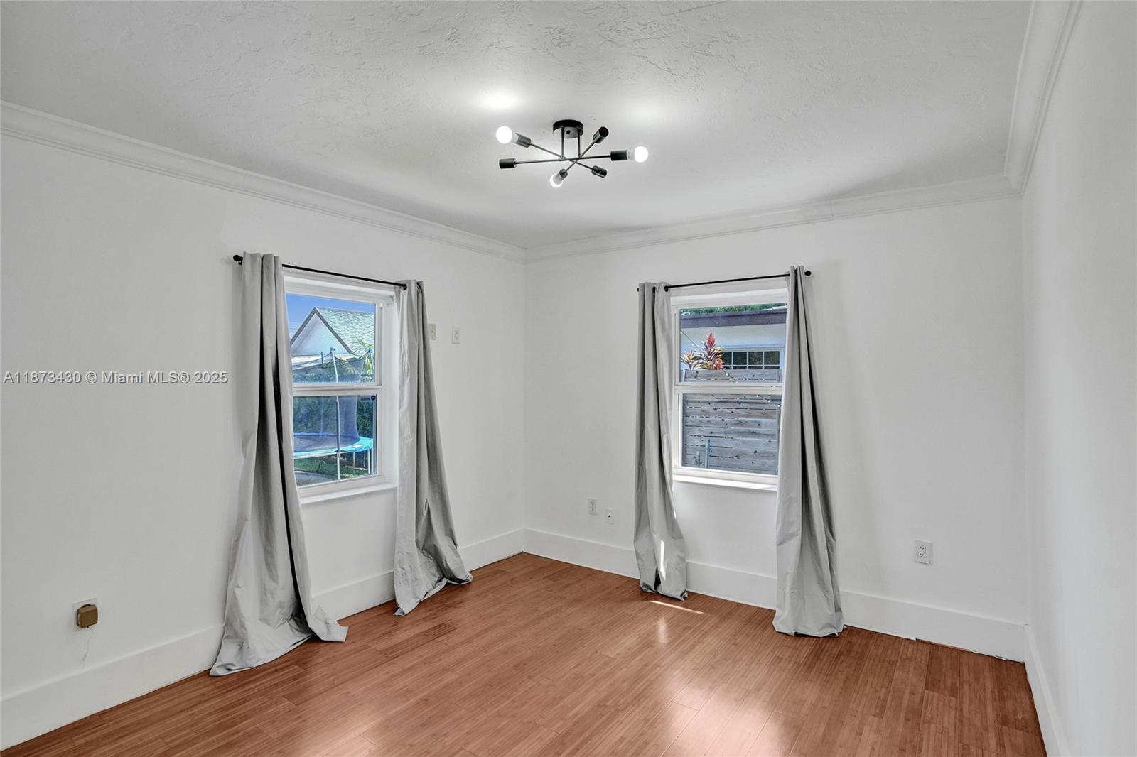 BISCAYNE GARDENS SEC E PA - Residential Lease