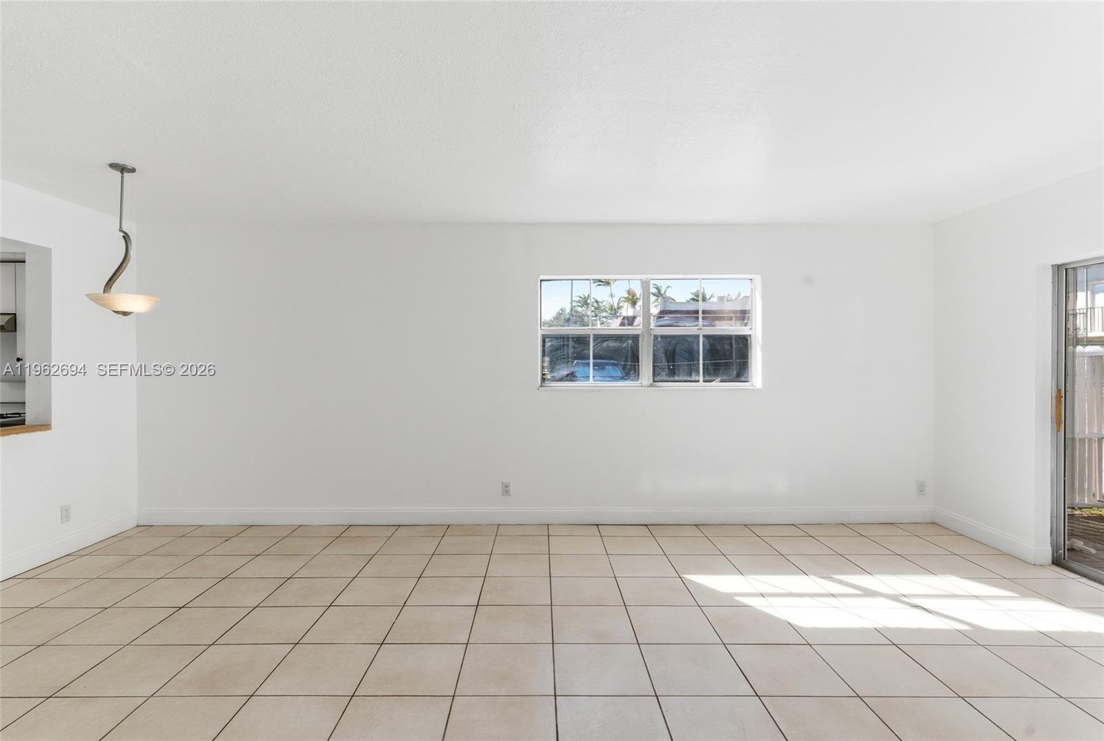 VILLAS OF PINECREST CONDO - Residential