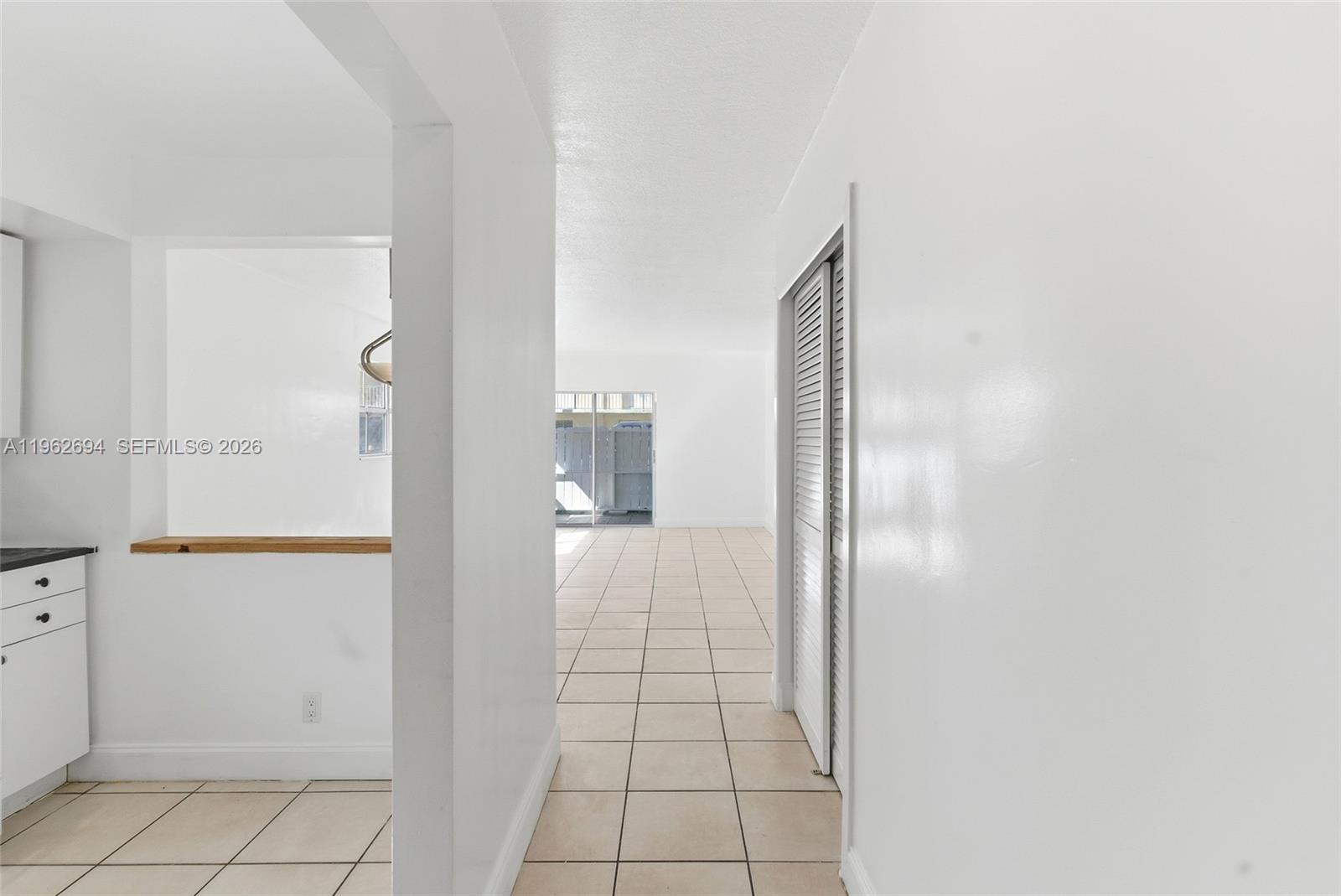 VILLAS OF PINECREST CONDO - Residential