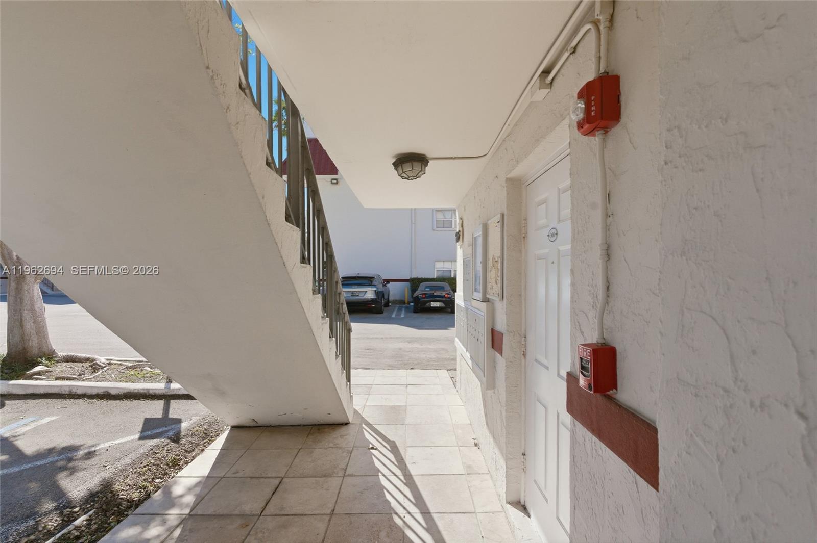 VILLAS OF PINECREST CONDO - Residential