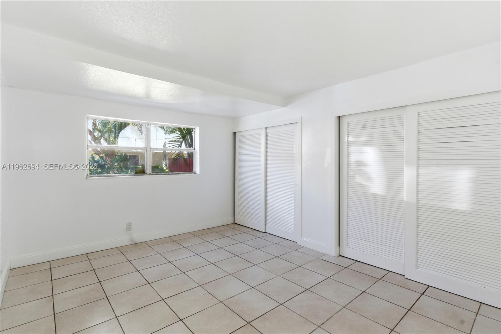 VILLAS OF PINECREST CONDO - Residential