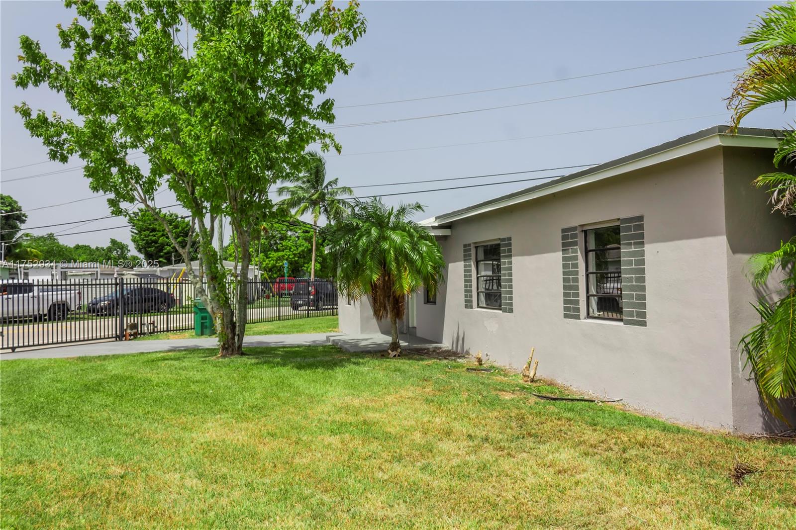 RICHMOND HEIGHTS - Residential