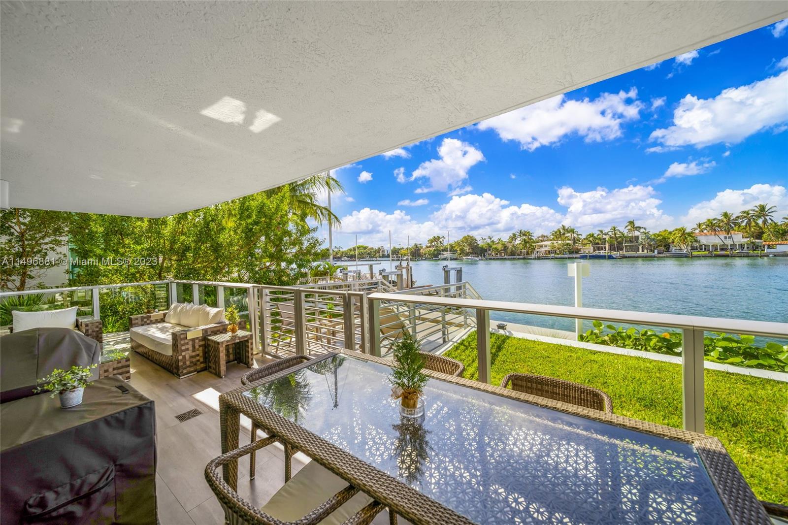Property for Sale at 6620 Indian Creek Dr 108, Miami Beach, Miami-Dade County, Florida - Bedrooms: 2 
Bathrooms: 2  - $1,000,000