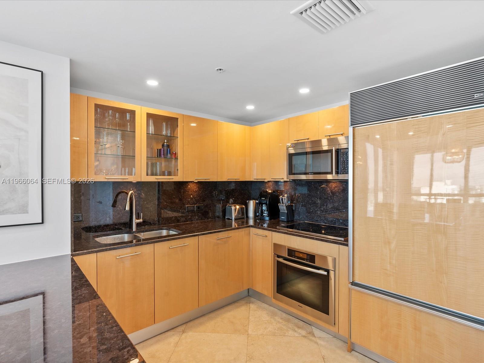 NORTH CARILLON BEACH COND - Residential