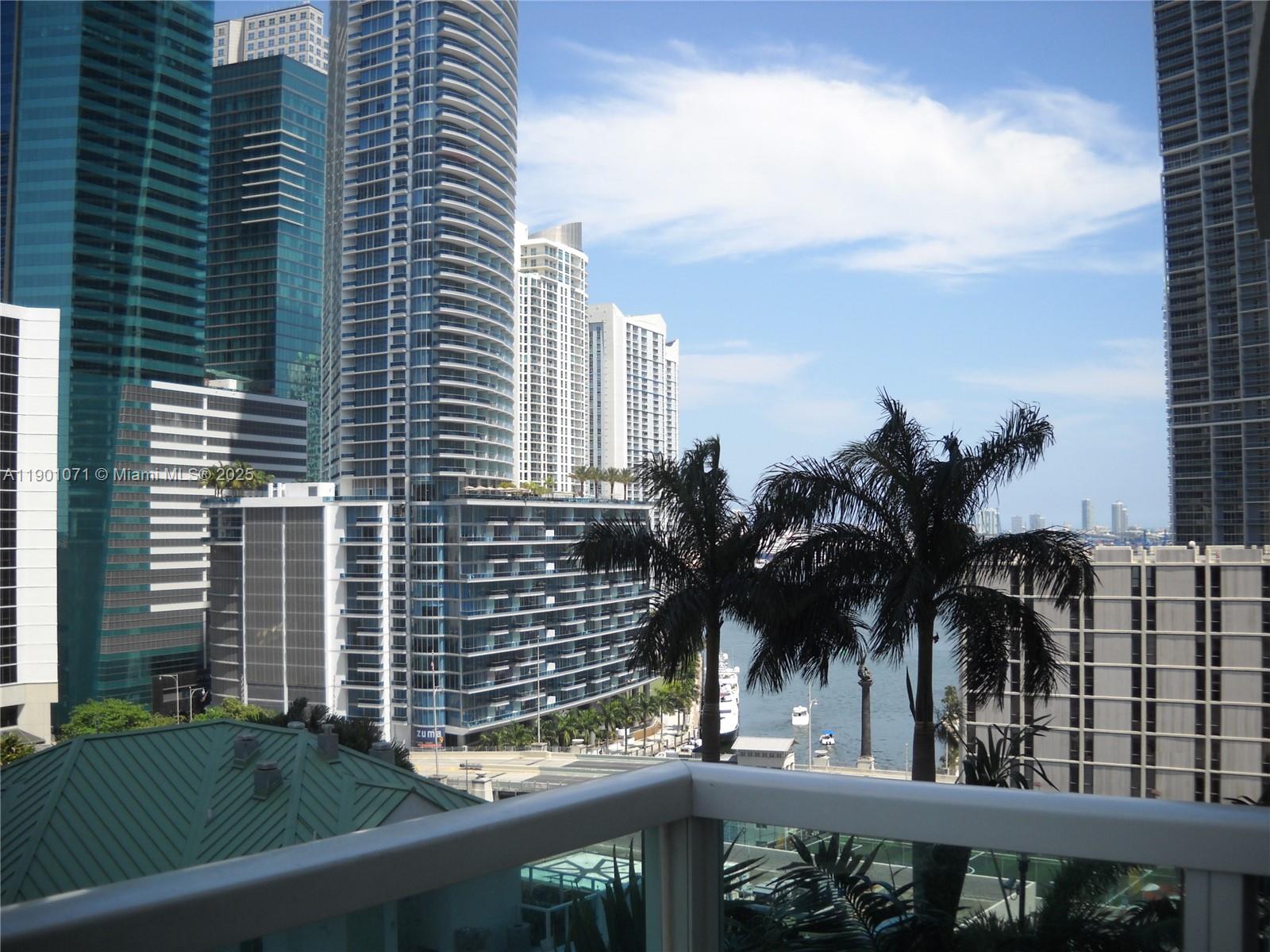 BRICKELL ON THE RIVER S T - Residential Lease