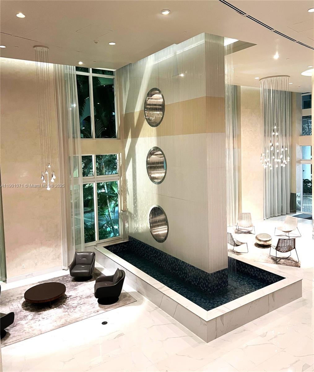 BRICKELL ON THE RIVER S T - Residential Lease