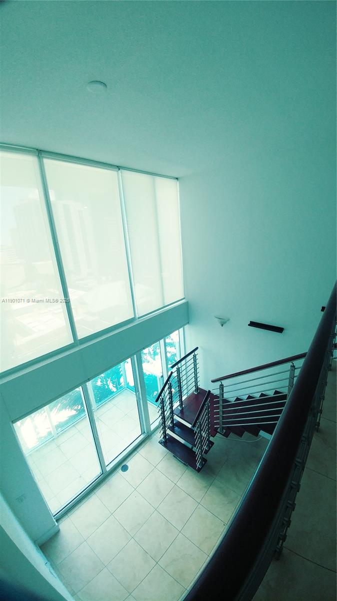 BRICKELL ON THE RIVER S T - Residential Lease